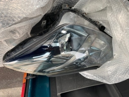 クラウンのヘッドライト