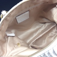 COACH コーチ 白レザー 2wayショルダーバッグ 現行モデル F28842の画像