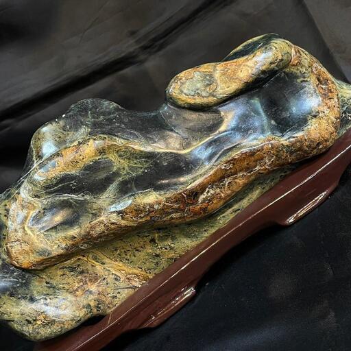 蛇石【へびいし】 楽天市場】蛇 2025年 干支 巳 置き物 セレナイト キャッツアイ 天然