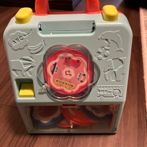 チャレンジ　知育玩具