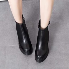 未使用品です！レディース ショートブーティー / Ladies Short Leather Bootsの画像