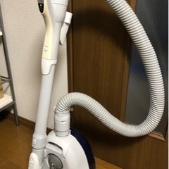 Panasonic紙パック掃除機　500円早い者勝ち　2014年製