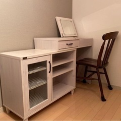 【お譲り先決定】レイアウト自在のドレッサーデスク ニトリ 
