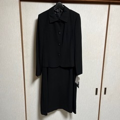 2/4迄　モン・サン・ミシェル喪服新品　13号ABR