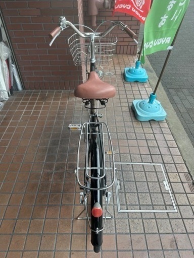 26インチ　ママチャリ　錆びにくいステンレスかご　音鳴りにくいローラーブレーキ　黒