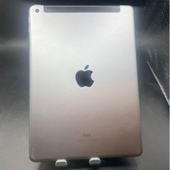 Apple iPad 第6世代 Wi-Fiモデルの画像