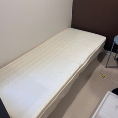 シングルベッド