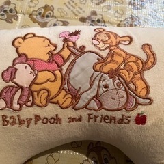 授乳枕　プーさんの画像