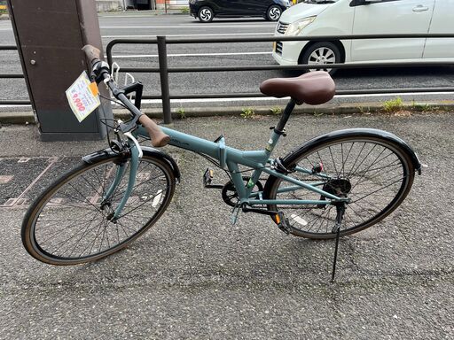 リサイクルショップどりーむ天保山店　No1008　折り畳み自転車　28インチ　紺杜松色　7段ギア付き　折りたたみ可能　ドリンクホルダー付き