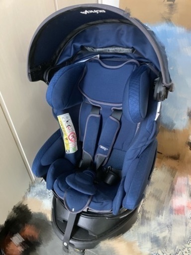 アップリカチャイルドシート　ISOFIX固定　回転式ベッド型