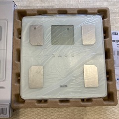 体組成計　tanita 新品