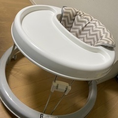 Gウォーカー（ジグザグストライプ） 歩行器　ベビー　グレー
