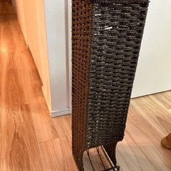 トイレットペーパー入れ　ニトリ