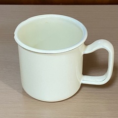 ホーローのマグカップ（富士琺瑯工業株式会社）の画像