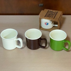 ホーローのマグカップ（富士琺瑯工業株式会社）