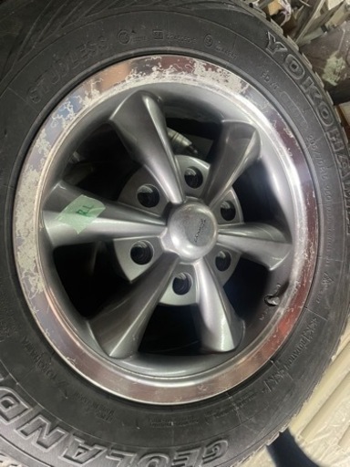 ハイエースホイール売ります