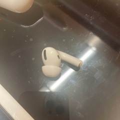 Air pods イヤホン(右) 、ケースの画像