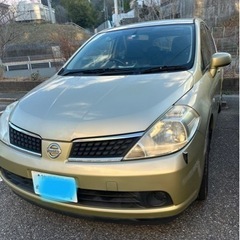 日産　ティーダ　古い　解体　輸出　神戸から出品　値段は5万からスタート
