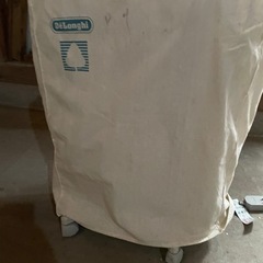 デロンギ　オイルヒーター　引き取り限定の画像