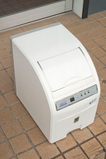 生ゴミ処理機（粉砕、半乾燥）
