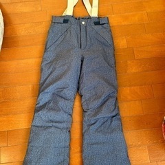 （決まりました）スキー　ウェア　女の子用　140cmの画像