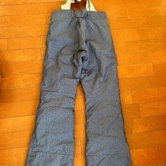 （決まりました）スキー　ウェア　女の子用　140cmの画像