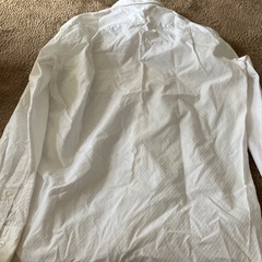 ユニクロ　ホワイトシャツ　Lの画像