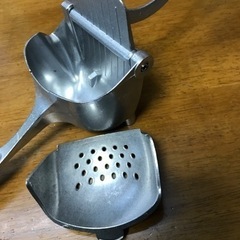 電源不要 新鮮生搾りジュース アルミ製 新品　オレンジ100％ジュース手作りの画像
