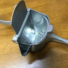 電源不要 新鮮生搾りジュース アルミ製 新品　オレンジ100％ジュース手作りの画像