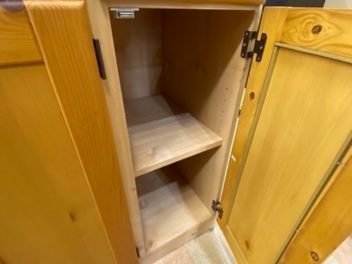 【トレファク摂津店】3枚扉食器棚 入荷致しました‼︎
