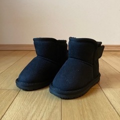 新品子ども用ブーツ（16cm)