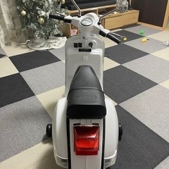Vespa PX150 充電式電動バイクの画像