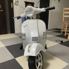 Vespa PX150 充電式電動バイクの画像
