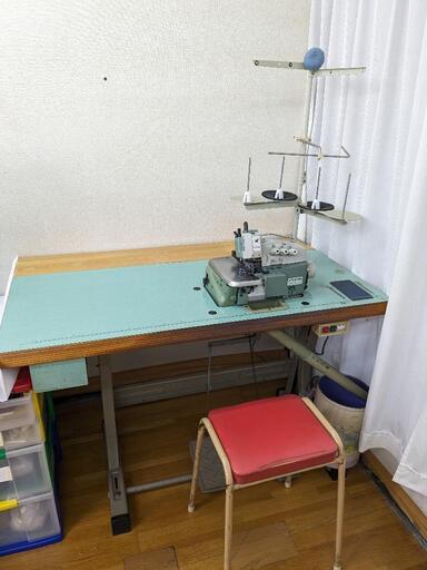 PEGASUS　ペガサス　L-52-01　業務用ミシン　ロックミシン
