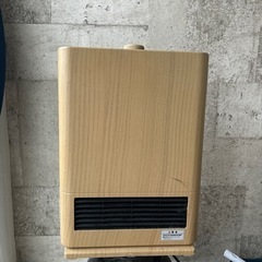 セラミックファンヒーター