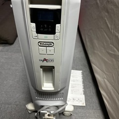 【T-GARAGE】デロンギ　オイルヒーター　DDQ0915-W...