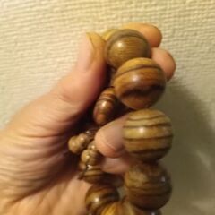 高級ブレスレットですの画像