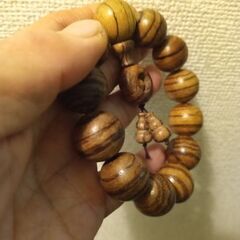 高級ブレスレットですの画像