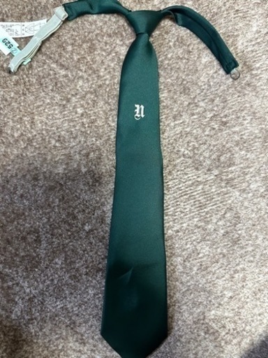 制服1式2セット分売りましたネクタイ
