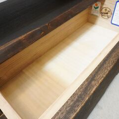 広島の家具メーカー若葉家具のテレビボードです。サイドの楔(クサビ)が魅力のレトロなローボード。使い込まれた風合いが魅力のTV台は天然木のナチュラルな質感が優しく暖かな空間のアクセントに♪MUKU工房の画像