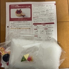 フェリシモ　フェルトで作る本物みたいなパティスリーの画像