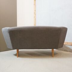 IDEE(イデー)のKAI(カイ) 2人掛けソファです。ぷっくりとした愛らしい