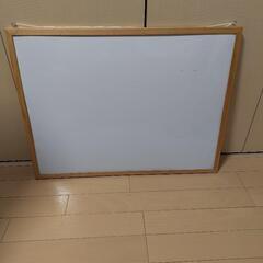 壁掛けホワイトボードの画像