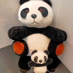 【パンダの親子のぬいぐるみ】