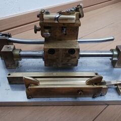 管楽器の、オーボエのリードを作るための「ガウジングマシーン」(ドイツのミヒェル製)のジャンク品です。の画像