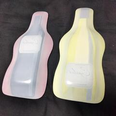 ワインボトル型 絵皿 2個セットの画像