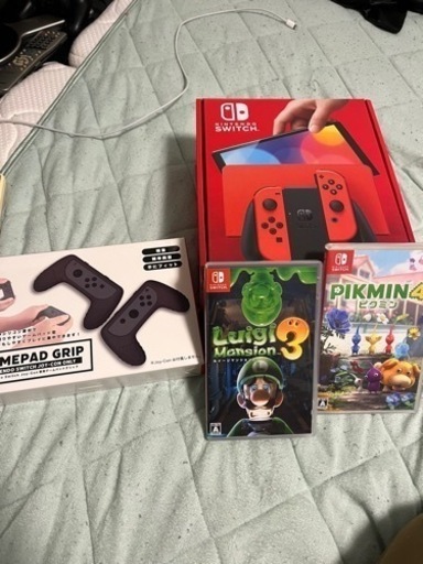 スイッチ有機ELモデルマリオレッド