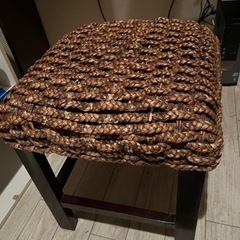 アジア系　イス➕テーブルセットの画像