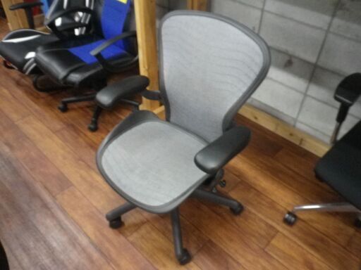 中古　Herman miller ハーマンミラー　JOIFA339  アーロンチェア　サイズB