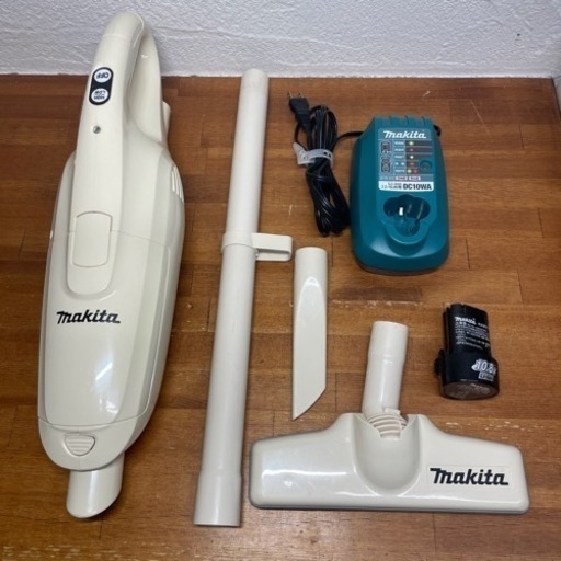 【終了】マキタ コードレスクリーナー makita CL102D 掃除機 バッテリー・充電器付き